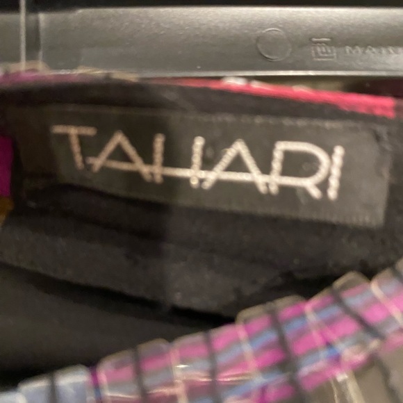 TAHARI SKIRT SEQUINS PREOWNED Size-6 great condition VINTAGE VINTAGE VINTAGE - Picture 8 of 8